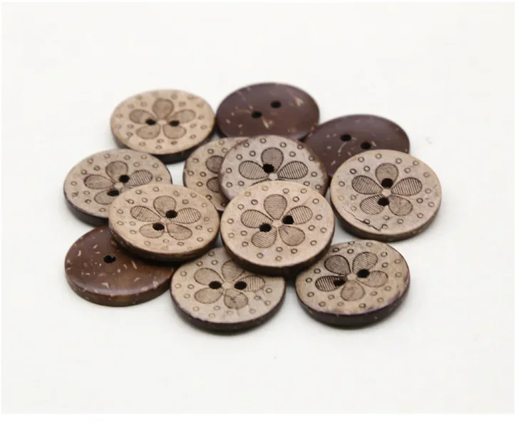50Pcs/lot Size:15-20mm Round Natural Coconut 2 Holes Buttons Flower With 5 Petals Design Button, Delicate Sewing Button(kk-345)