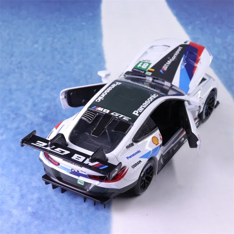 1:32 BMW M8 racing car High Simulation Diecast Car Metal Alloy Model Car Children\'s toys collection gifts A30