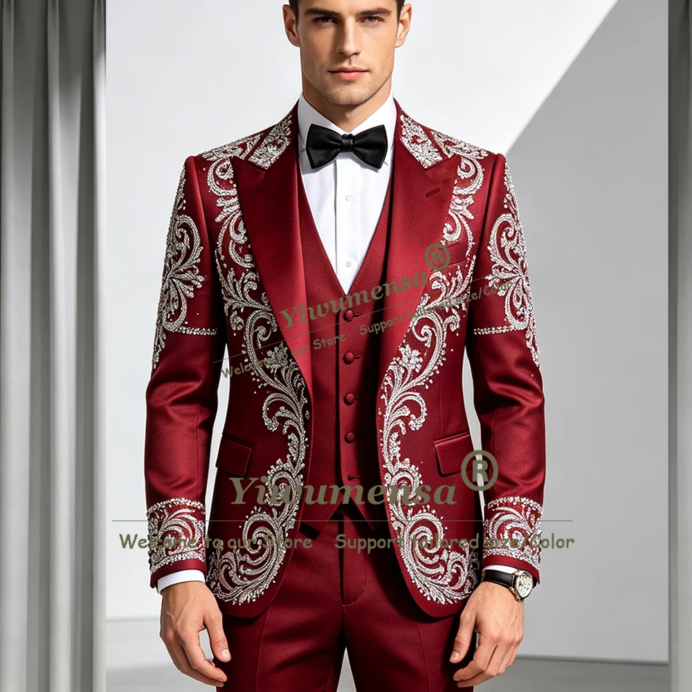 Man Fashion Suit For Wedding Solid Red 3 Piece Sets Groom Tuxedos Customized Crystals Beading Prom Blazers Slim Costumes Hommes