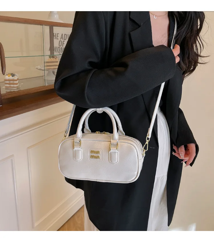 

‌2025 Women's Boston Pillow Crossbody Bag Large Capacity Water-resistant for Commute, Travel & Work, Portable Shoulder Bag