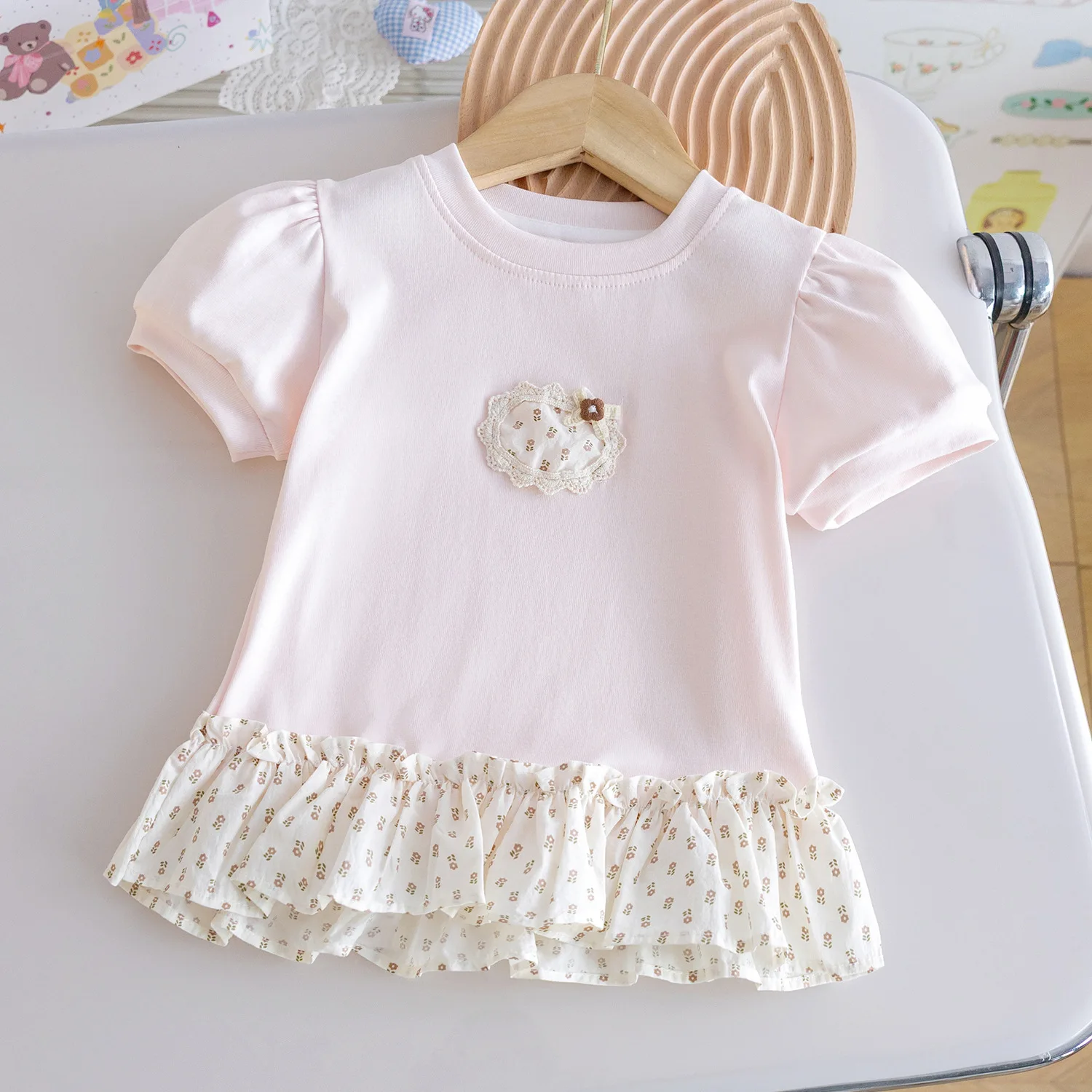 Baby girl floral short sleeved T-shirt 2026 summer new item bubble sleeve top casual versatile children's clothing