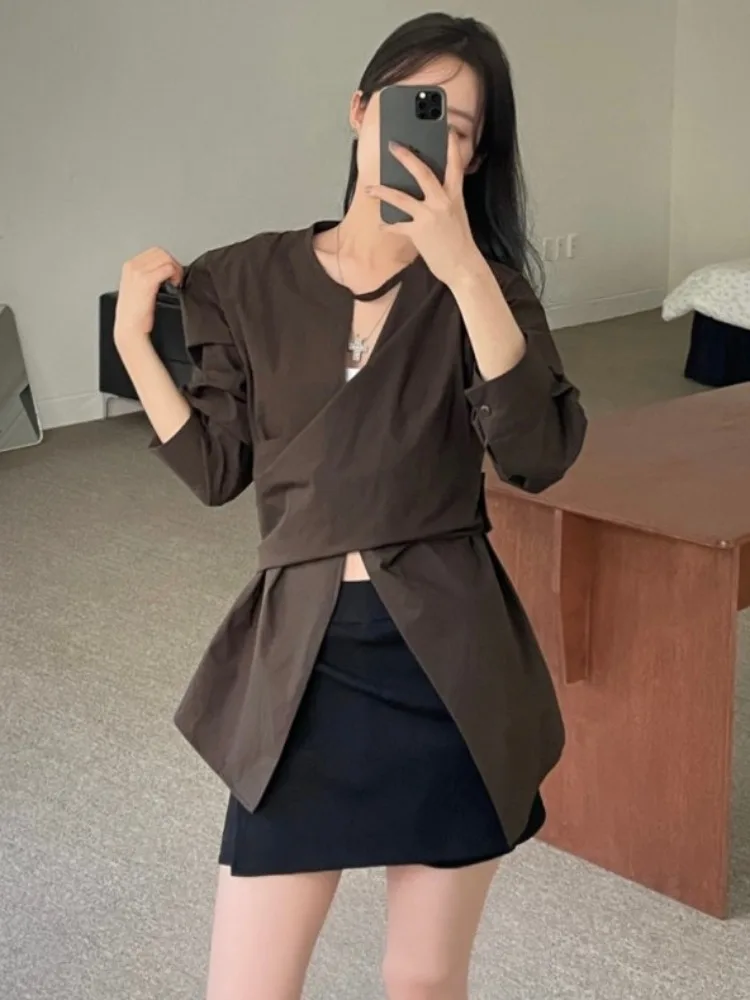 

Spring New Chic Irregular Hollow out Belted Long Sve Women's irt Faionable Asymmetrical Design Split Neline Detail
