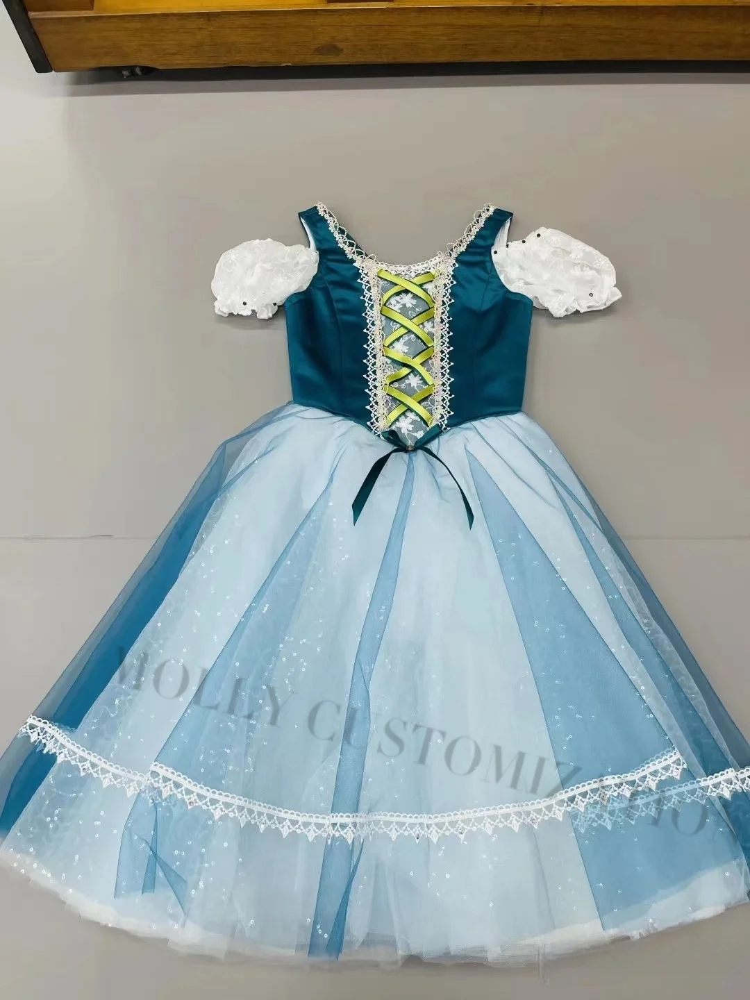 2024 high-end new green Giselle's unstoppable daughter Coppelia ballet competition suit tailored for adults and children