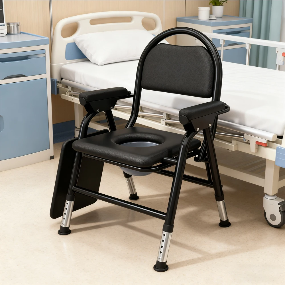 Sedia comoda pieghevole da usare accanto al letto, con struttura in acciaio regolabile in 5 posizioni, dotata di secchio rimovibile, fibbia di sicurezza, piedini antiscivolo e portarotolo igienico.