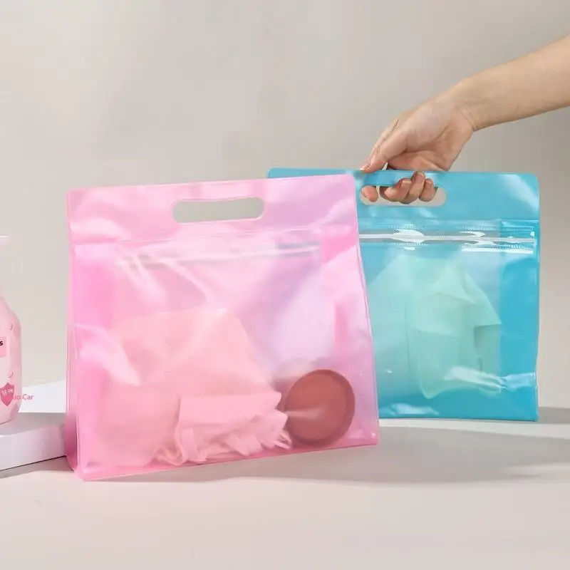 Clear PVC Wet Waterproof Organizer Bag Swimming Bag Zipper Design Toiletry Makeup Bag For Wet Dry Separation Beach Storage