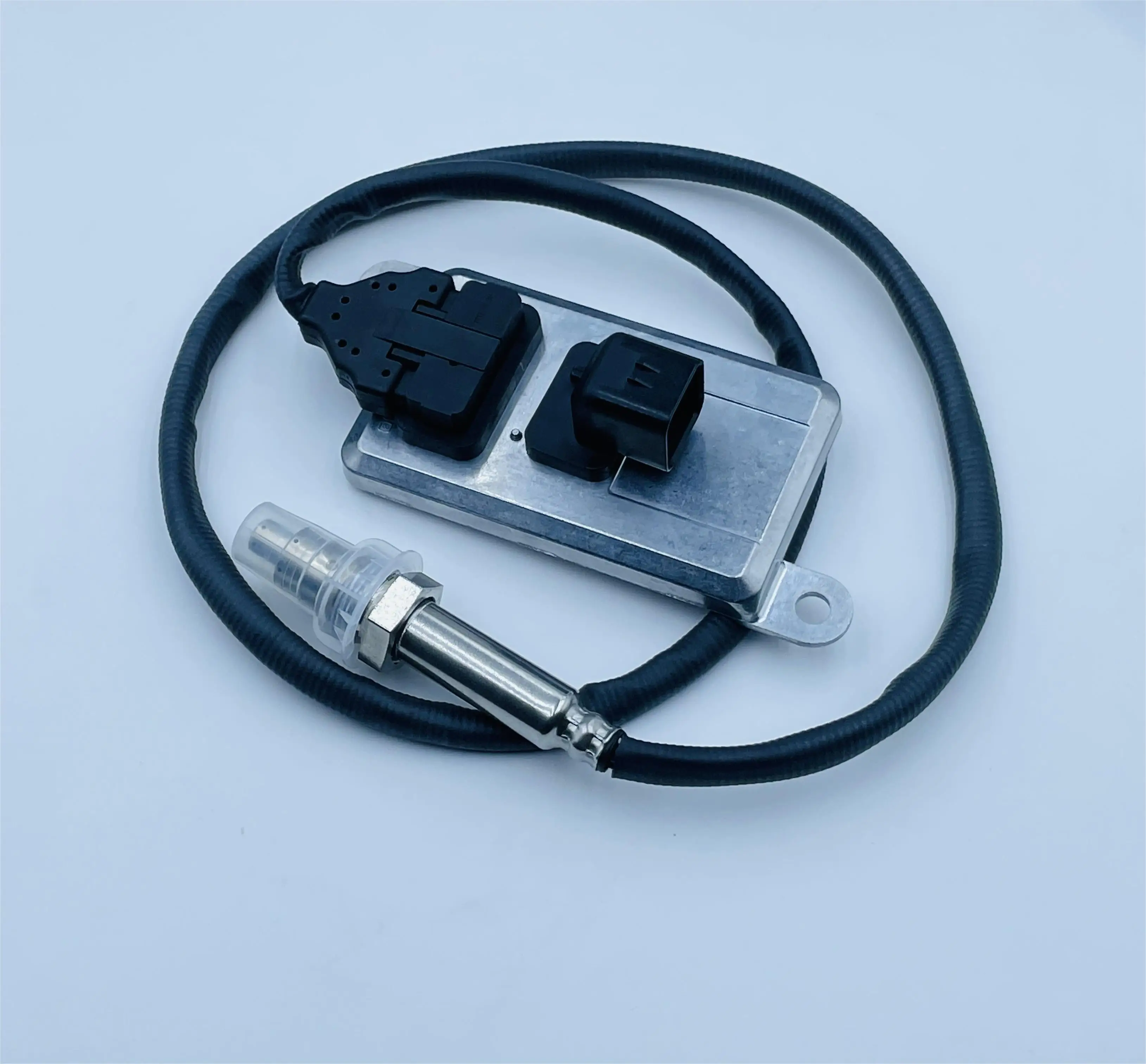 

Hot Selling 5WK96785 RE553441 NOX Sensor Suitable for John Deere Trucks and Engines