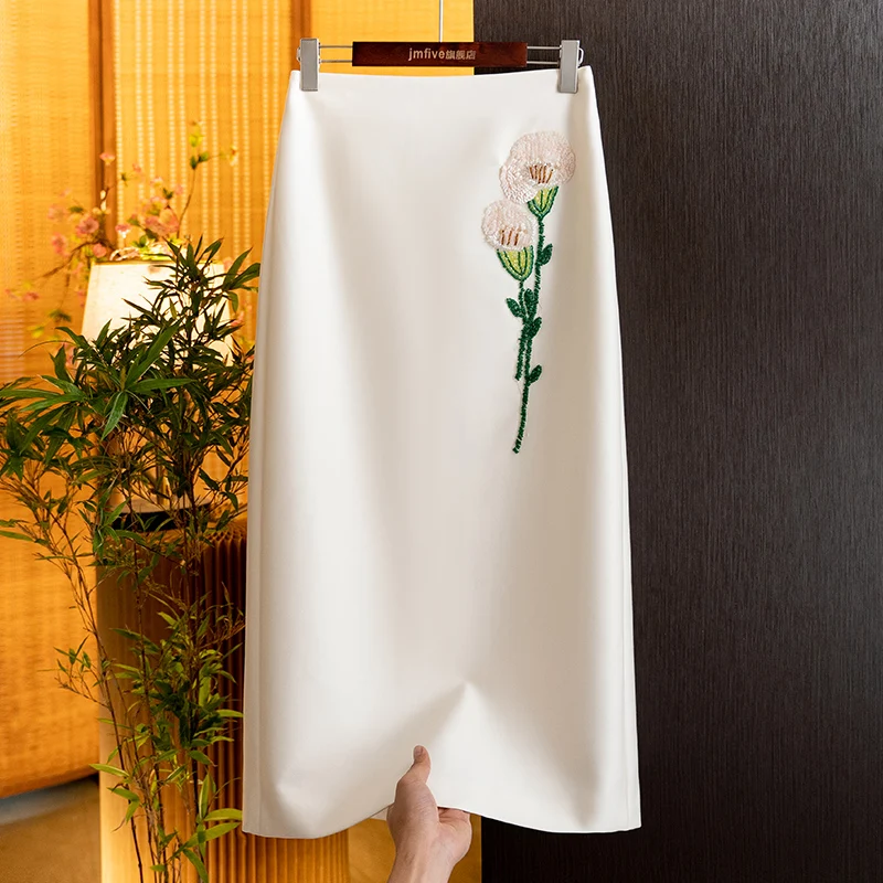 New Chinese-Style Beaded Floral Elegant Versatile Skirt for Women, 2026 Spring New Product, National Style High-Waisted Slimming Mid-Length Skirt
