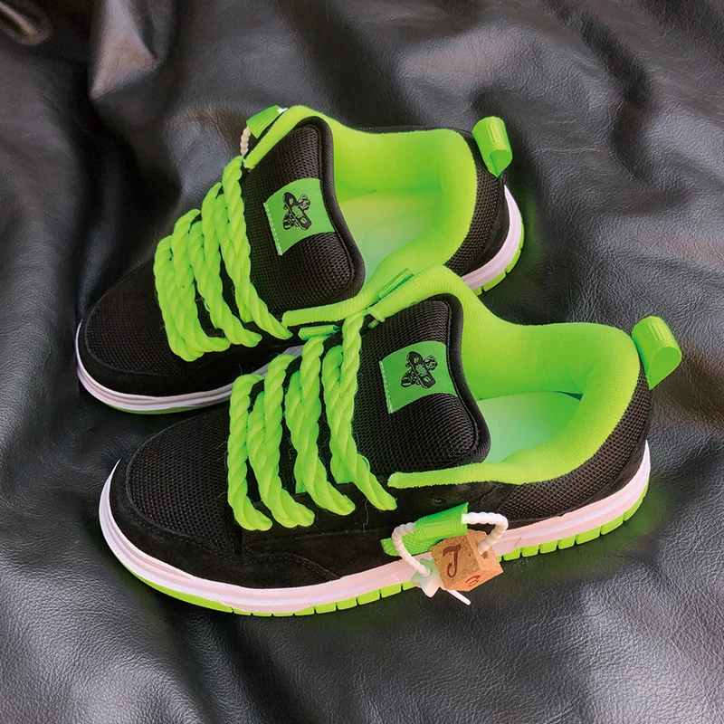 Black and green color-blocked low-top thick-tongue sneakers, unisex, versatile, trendy, sporty, casual, large size sneakers