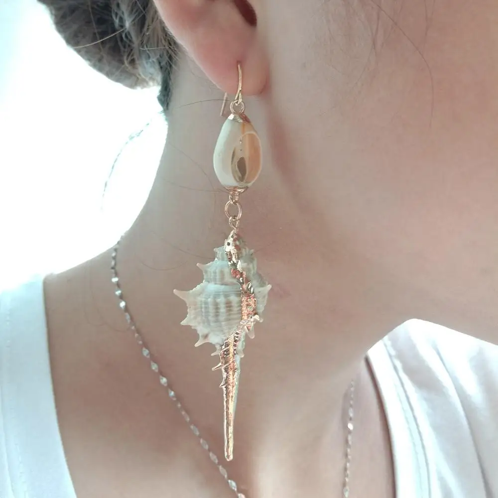 

Natural Cowrie Shell SeaSnail Gold color plated Drop Hook earrings Bohemian Fashion Ocean Summer Beach Female Jewelry Gift