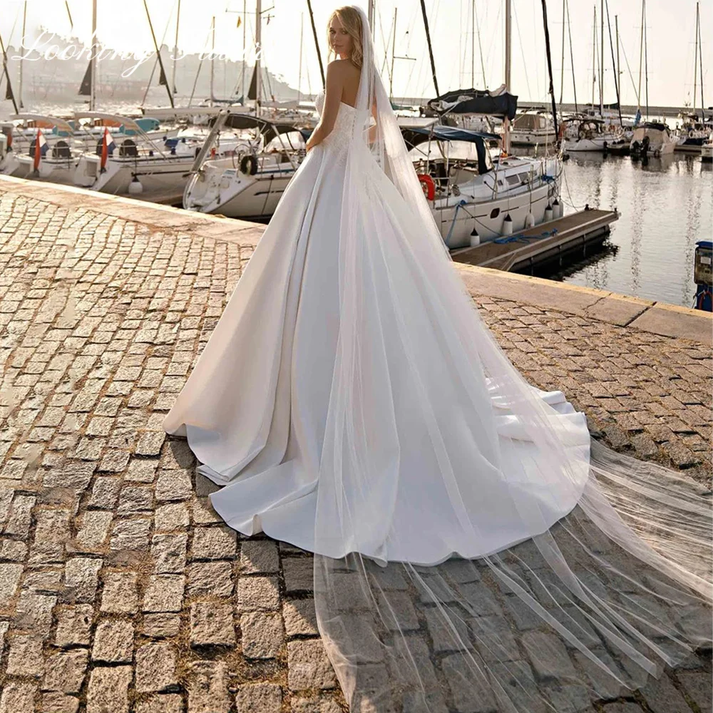 Robes de mariée en satin sans bretelles élégantes, appliques en dentelle blanche, fibrpatients, quelle que soit la ligne A, train de balayage éducatif, 2024