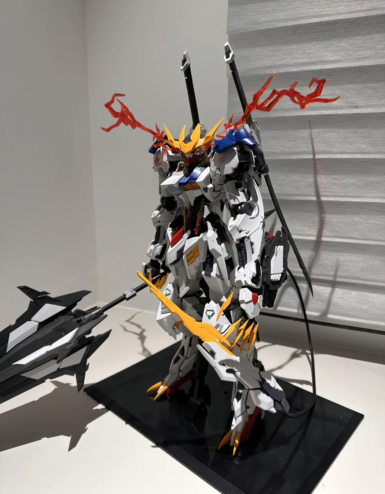 在庫あり】SHIYUE LUNAVOR MG 1/100 GK ASW-G-08 バルバトス ルプス