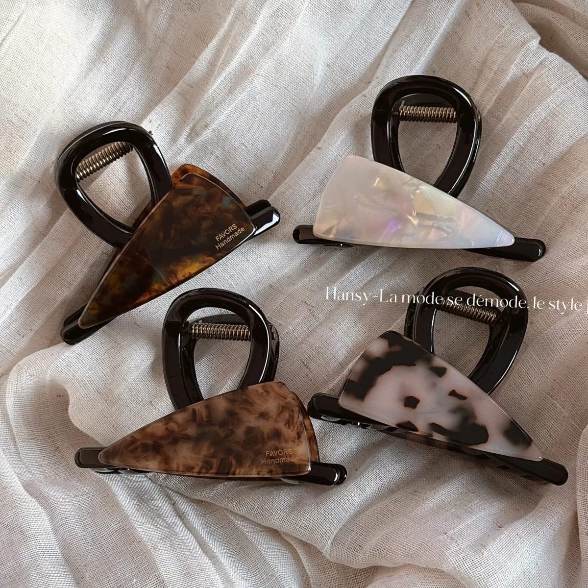 

Women Senior Triangle Design Acetate Hair Claws Ladies Middle Size Hairpins Hairgrip Girls Elegant Hair Clips Hair Accessories