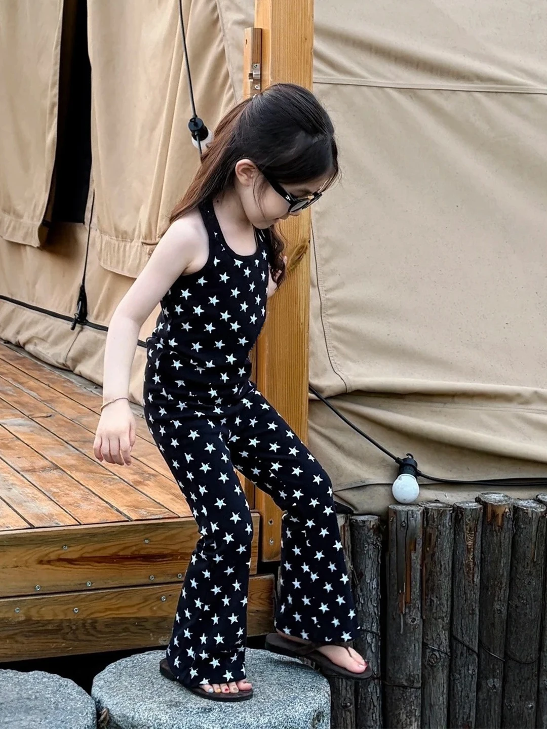 tenue-d'ete-pour-filles-cool-haut-noir-fin-a-etoiles-ensemble-pantalon-evase-style-coreen-ensemble-de-vetements-pour-enfants-de-2-a-10-ans