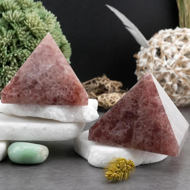 1pc Natural Red/Green Strawberry Quartz Pyramid, Decotive Stone, Boho-style Desk Decor, Perfect Gift for Valentine's Day