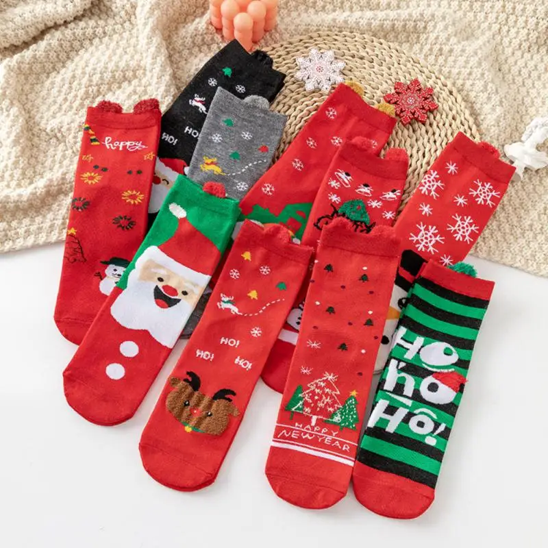 Big Red Socks Fashionable Womens Socks Strong Wear Resistance Christmas Elements Soft Not Easily Fading Cotton Socks