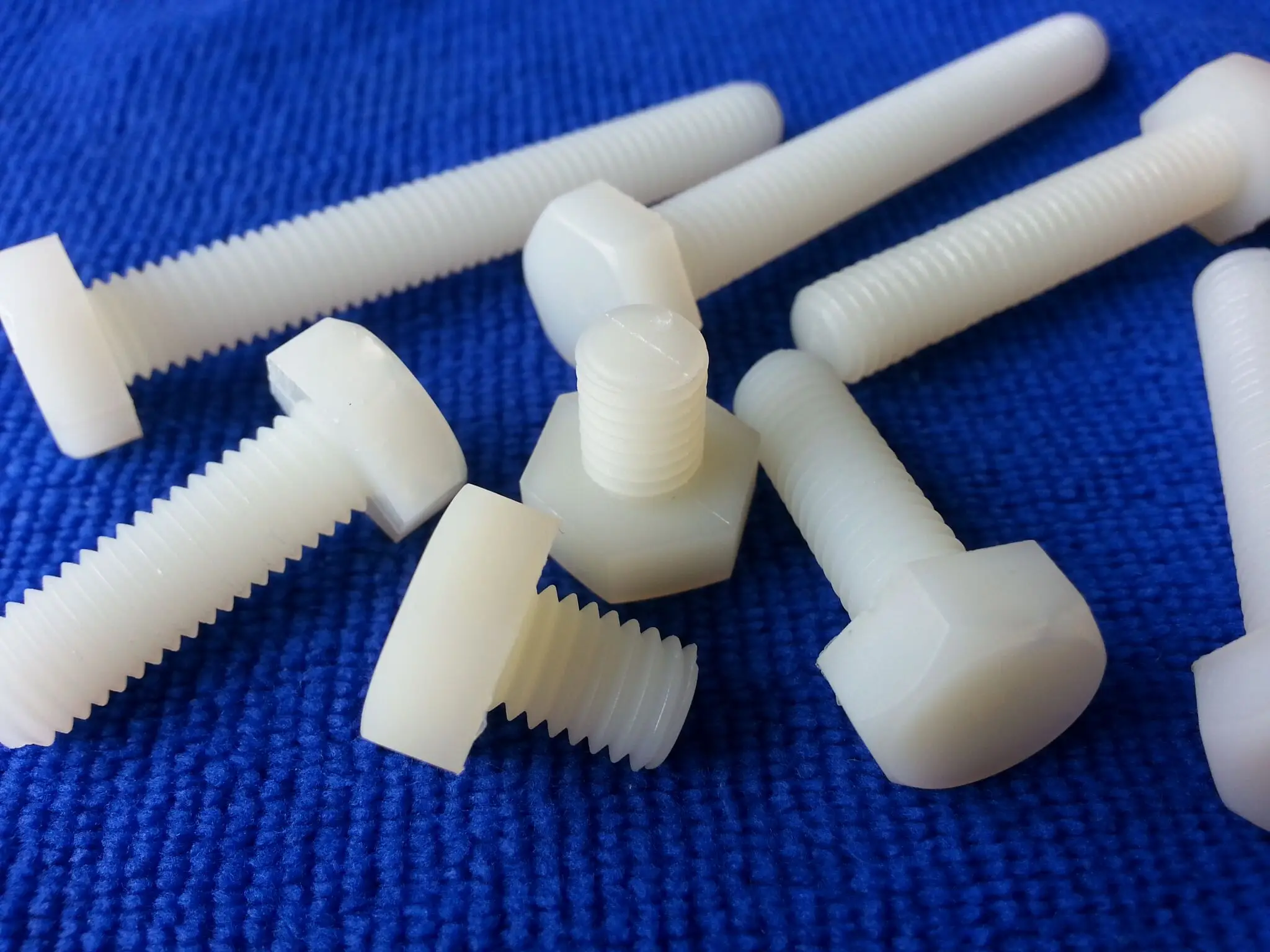 US Stock M2 M2.5 M3 M4 M5 M6 M8 Nylon screw round Phillips pan head screws Black/White
