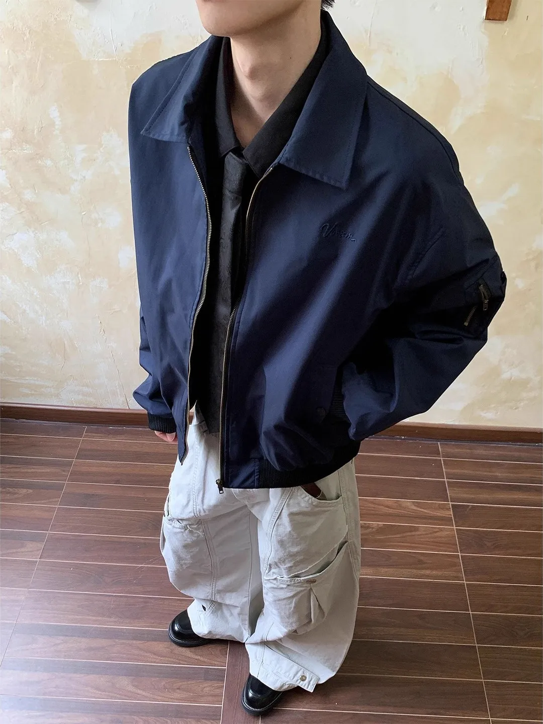 

Мужская куртка-бомбер Extra Large 300 Pou, осенняя, в американском стиле, с молнией, повседневная, свободного кроя, ветрозащитная, из полиэфирного волокна