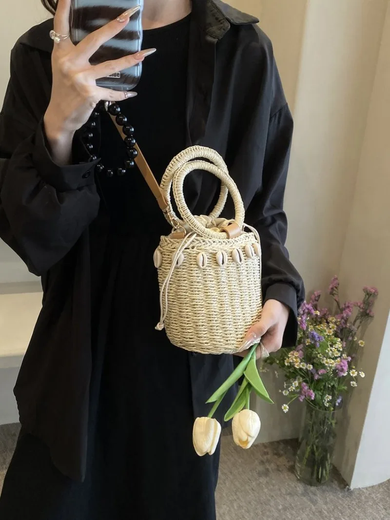 YOUDEYISI Portable Straw Women\'s Bag: Round Drawstring Bucket Bag Ins Style Simple Beach Handbag