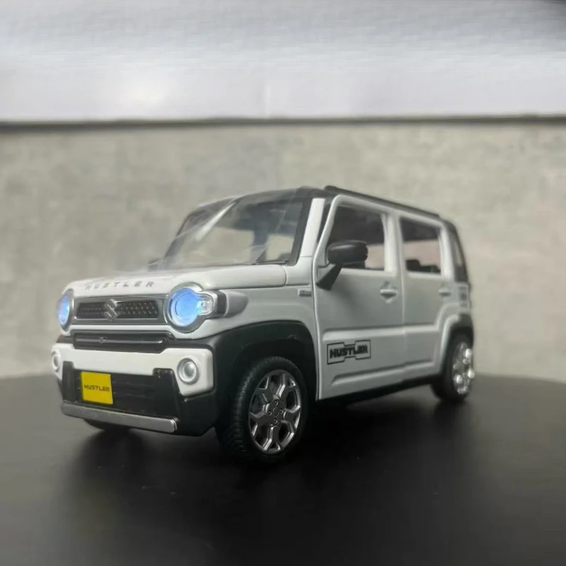 

1:22 Suzuki Hustler Toy Car Model Alloy Diecast with Sound and Light Rear Wheel Pull Back Vehicle Model Children's Day Gift C337