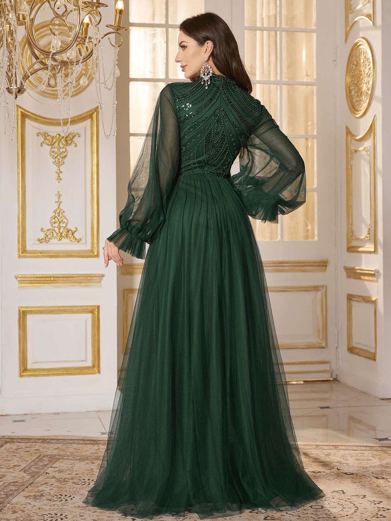 فستان سهرة نسائي من UNITHORSE برقبة دائرية وأكمام واسعة من نسيج شبكي مرقع