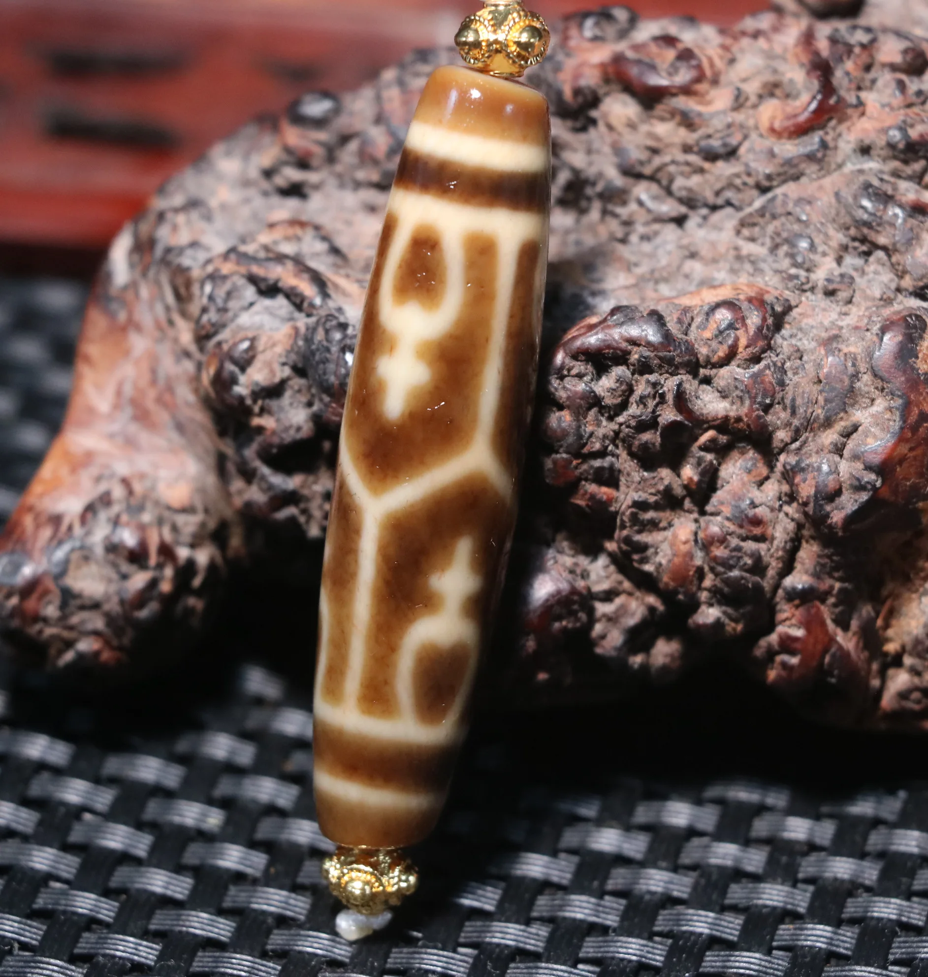 Magic Energy Tibetan Old Agate Ivory Color 6 Treasure Bottle Turtle Shell Longevity dZi Bead Totem 5A Amulet Fit For Pendant