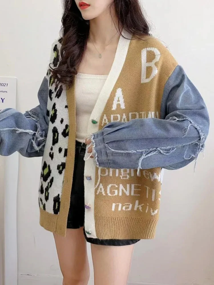 

Temperament Denim Spliced Contrast Color Leopard Jacquard Sweater Cardigan Women's Loose Knitted Jacket 2025 new Autumn