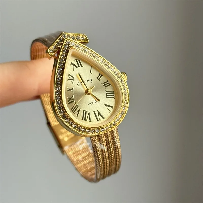 Vintage Luxury Gild…