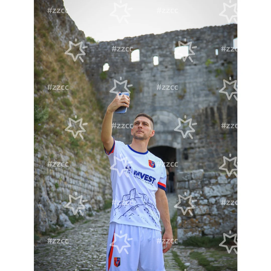 25-26 الألبانية كامريكا Superiore KF Vllaznia مباراة تدريب جيرسي كرة القدم جيرسي الرياضة الجافة بسرعة تي شيرت رجالي طفل المحملة