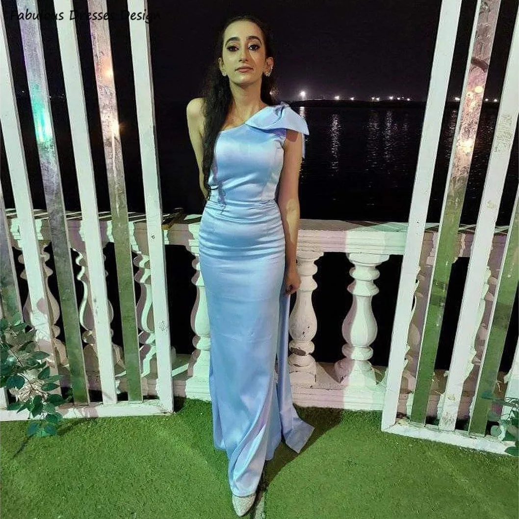 

Light Blue Long Mermaid Bridesmaid Dresses One Shoulder Bow Streamer Sleeveless Wedding Guest Dress For Women Prom Party Gown