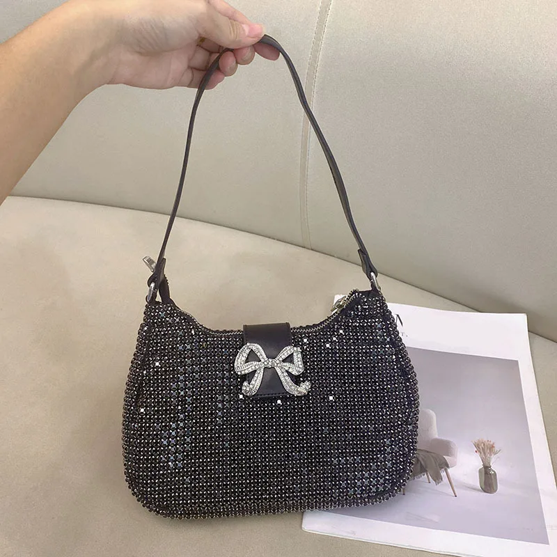 

Full of water Diamond Celebrity Personality Pillow Bag Banquet Bento Boston Pearl Clutch Messenger Bag