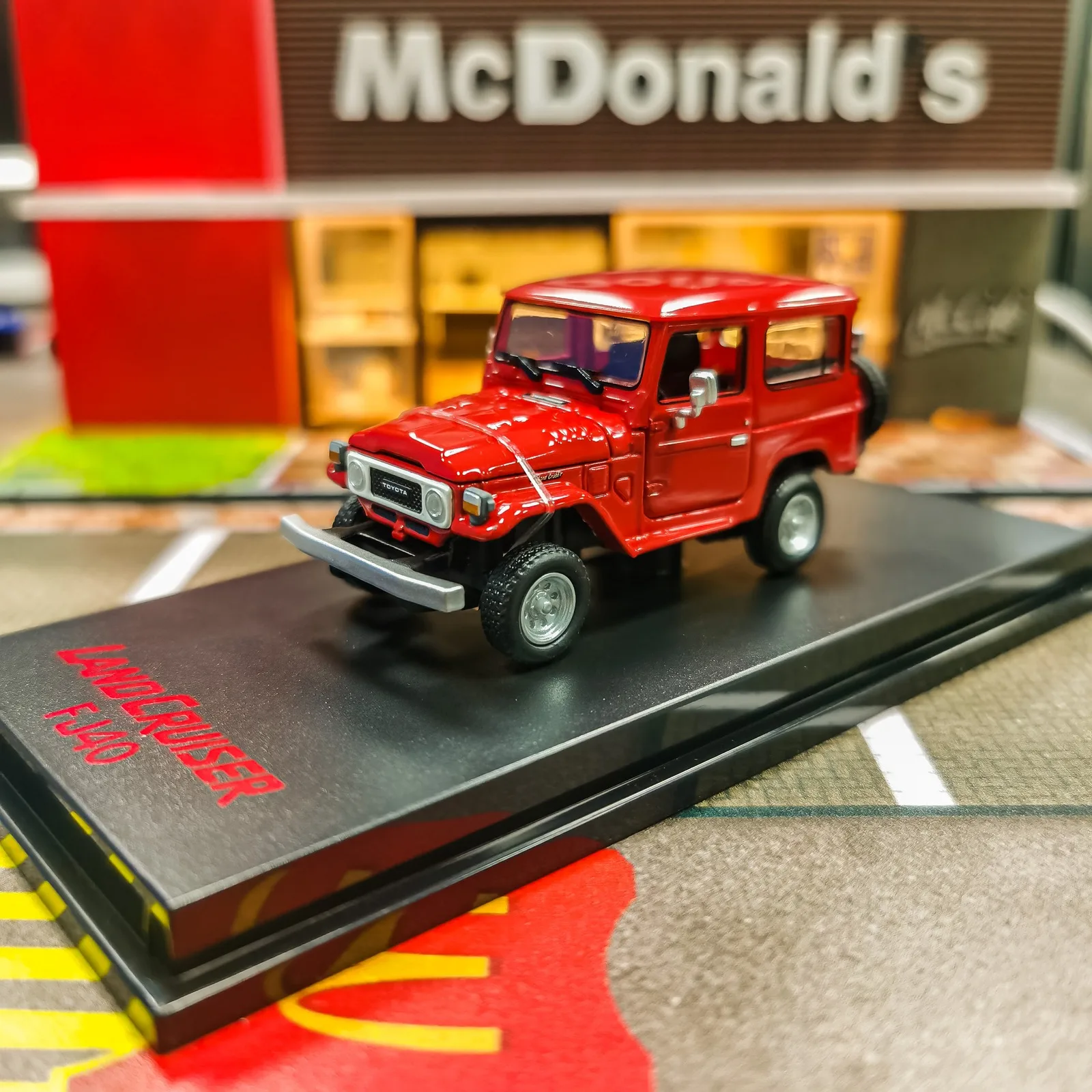 

Hobby Fans 1/64 Land Cruiser FJ40 SUV Sport Diecast Car Model Collection