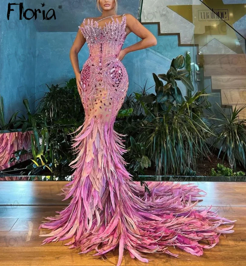 

Gorgeous Feathers Pink Long Train Evening Dress Crystals Wedding Party Gowns Luxury Mermaid Beading Robes De Soirée Quinceanera