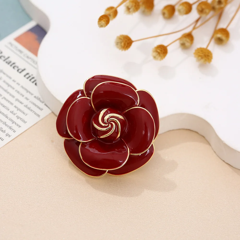 Xiaoxiangfeng Coat Flower Brooch Fashionable Camellia Alloy Pin Adult Versatile Clothing Accessories Anti Glare Jewelry