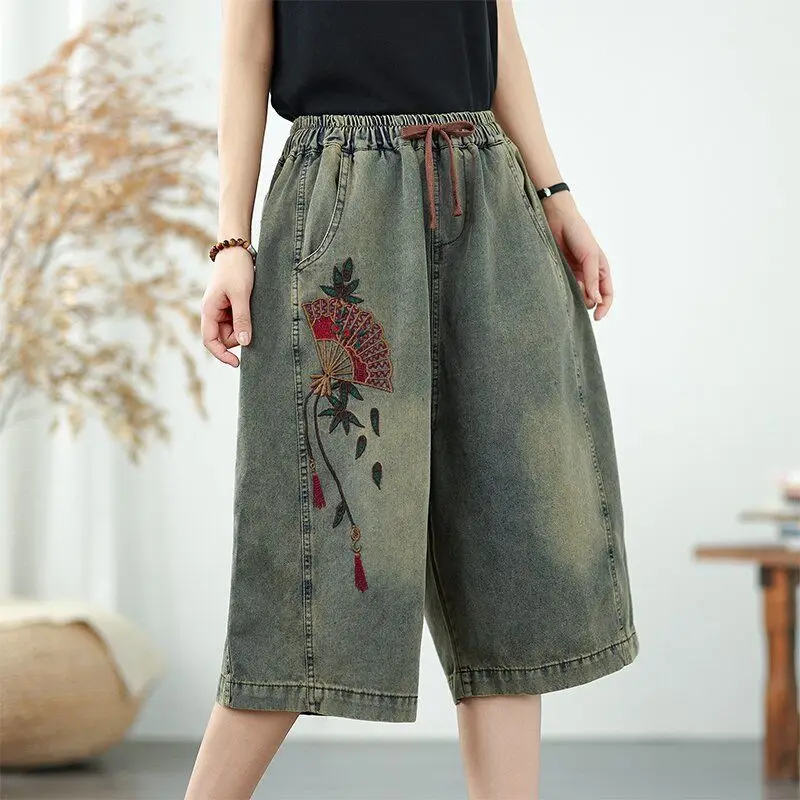 

2025 Summer Embroidery Denim Short Pants Women Loose Casual Chinese Jeans Lady Classic Vintage Harem Trousers Pantalones Cortos