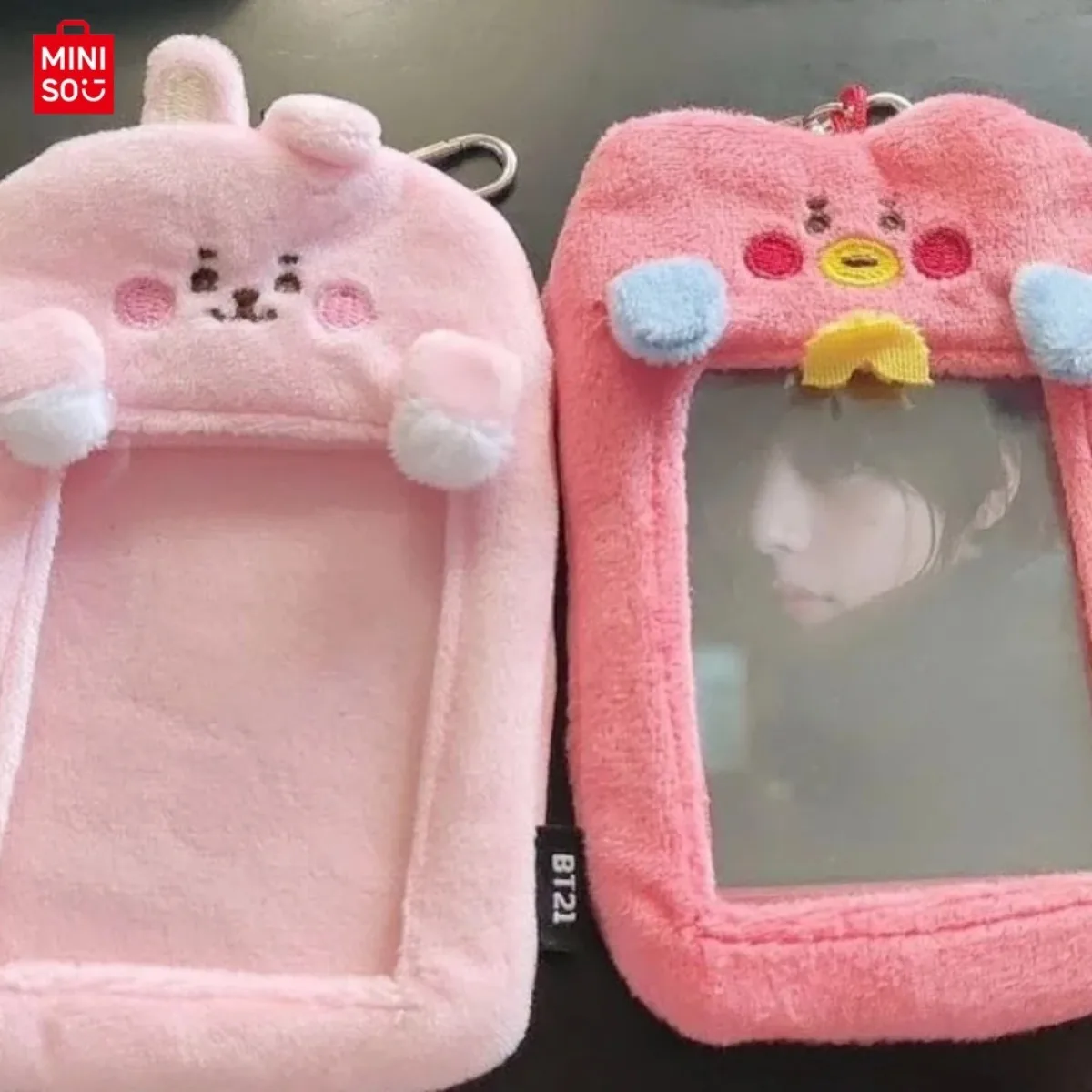 MINISO BT21 غطاء بطاقة قطيفة حقيبة مدرسية قلادة كوكي تاتا عرض صور لطيف شعبية الحرم الجامعي حافلة بطاقة تخزين مجموعة هدية عيد ميلاد