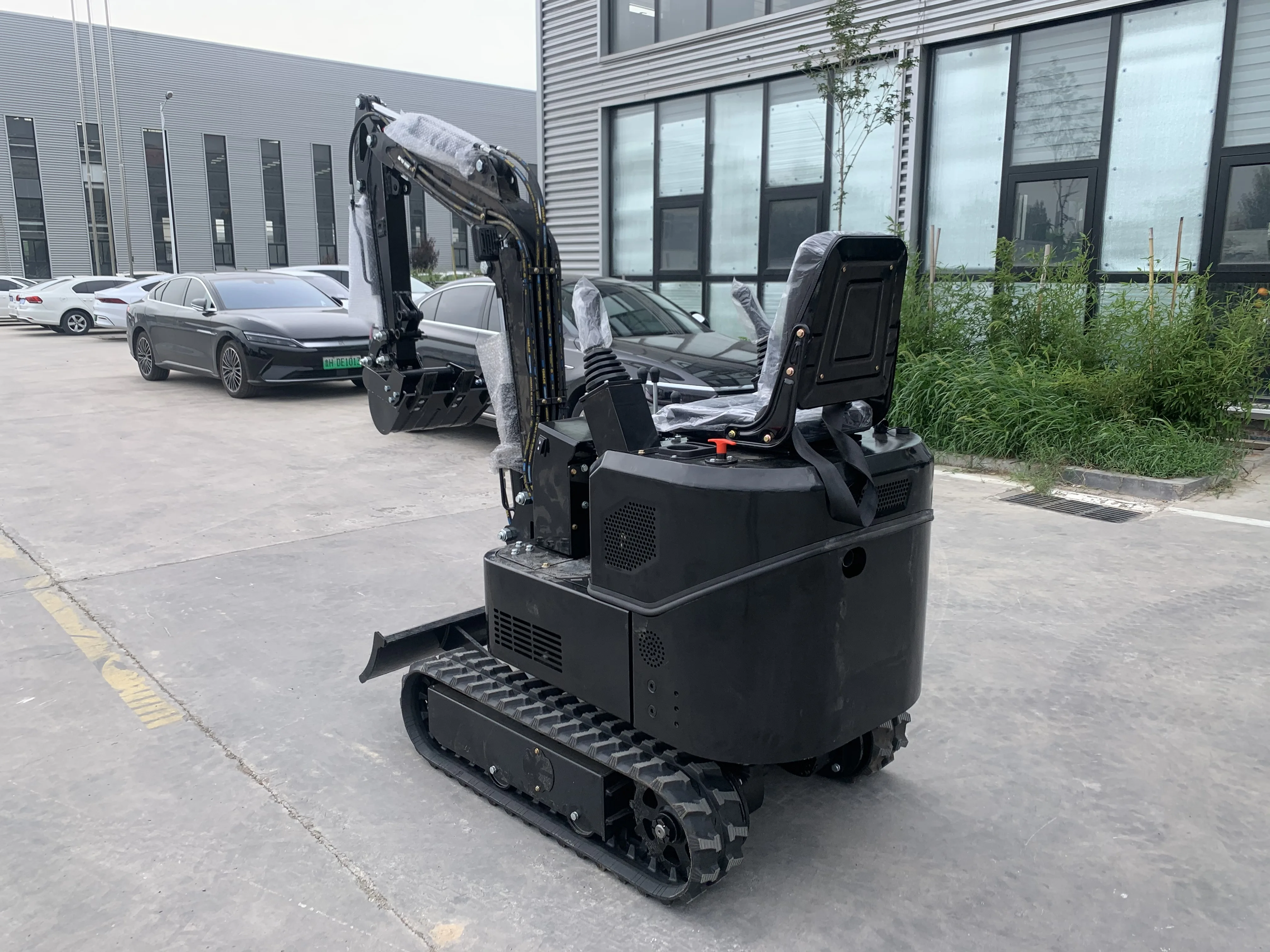 حفارة صغيرة جرار زاحف آلات زراعية حفار صغير 3.5 طن 0.8 طن 1 طن 1.5 طن 2 طن 5 طن 6 طن 9 طن 13 طن 23 طن