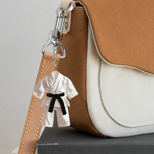 Imagen 2 del producto Colgante de bolso de uniforme de Taekwondo, diseño de nicho, creativo, plano, 2d, llavero de coche, colgante con personalidad, regalos colgantes versátiles