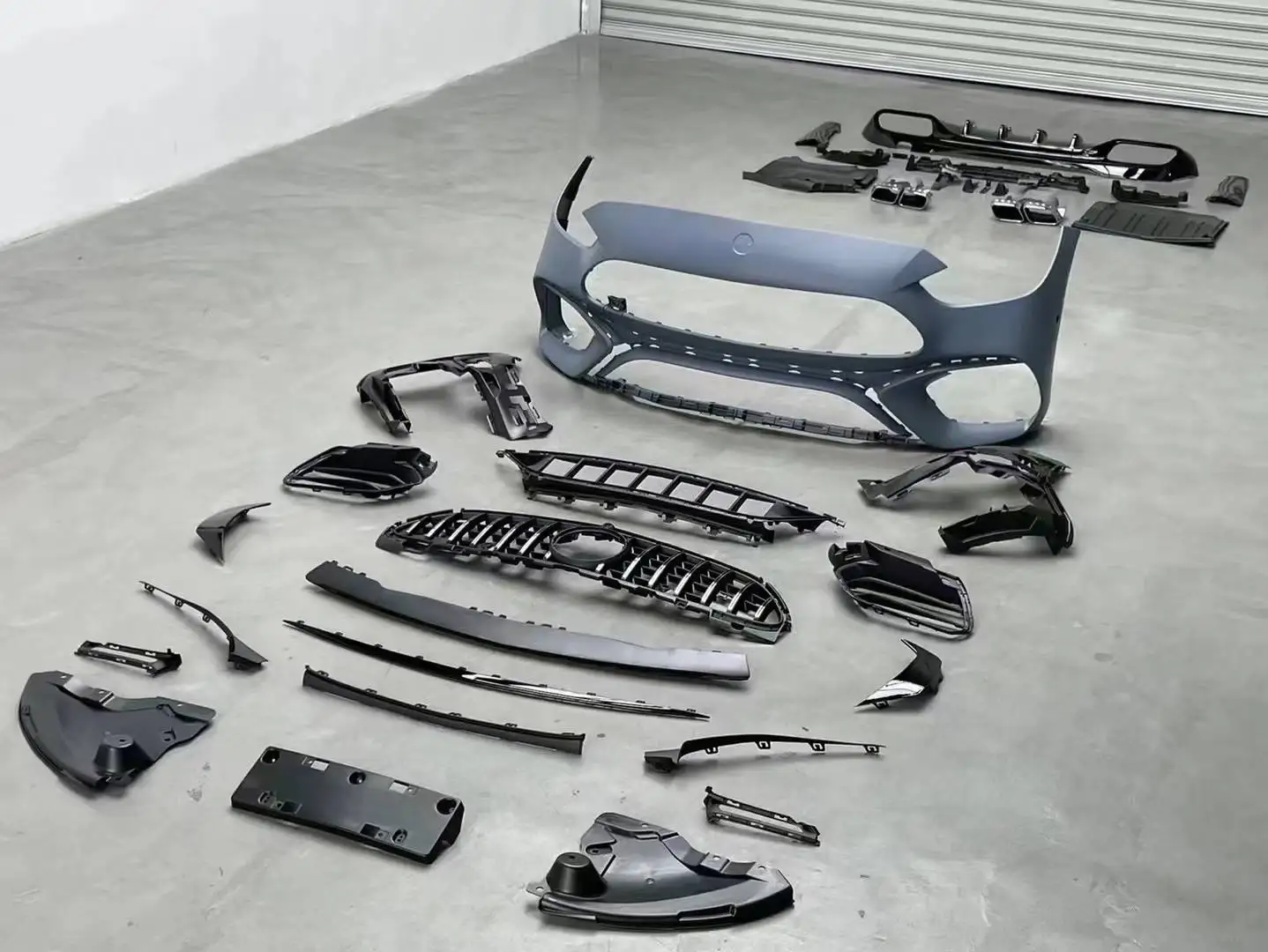 مجموعة ترقية المصد الخلفي للشفة الأمامية الجديدة للحلق الخلفي للفئة C A-MG 206 C63 طقم الجسم الرياضي مع ضمان لمدة 12 شهرًا #3