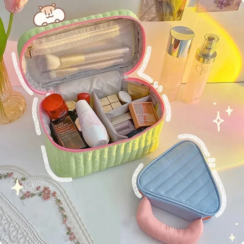 Trousse de maquillage pour femme, trousse cosmétique de voyage, mini trousse de toilette en triangle, trousse de beauté Kawaii, trousse de maquillage en poudre, trousse à fermeture éclair, nouveau