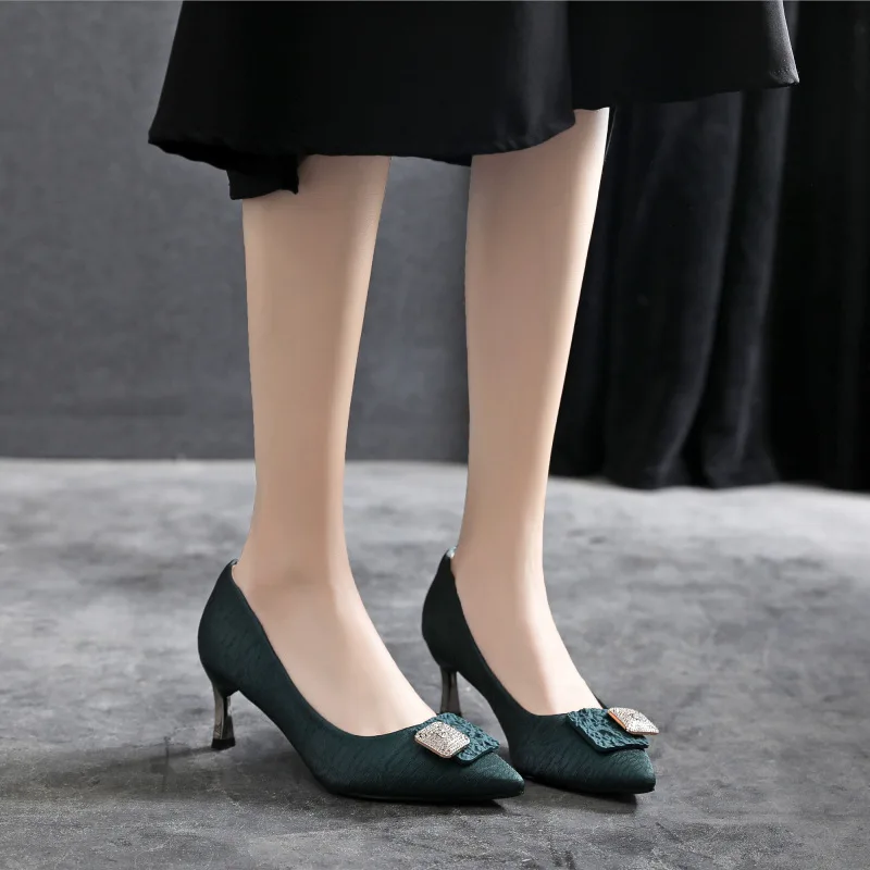 

Size 31-43 Low Heel Pointed Dress Stiletto Green Shoes Women Black Solid Color Sexy High Heels Pumps