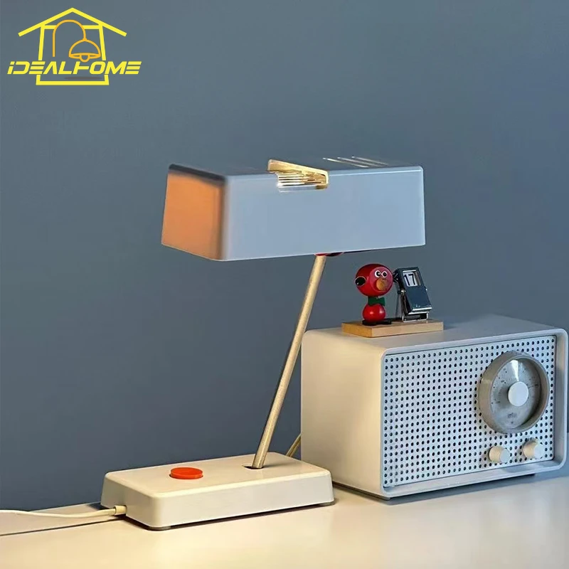 Średniowieczna Retro Przemysłowa Lampa Stołowa 1960S Space Bauhaus Lampki Biurkowe LED E27 Wystrój Domu Salon Sofy Kawiarnia Gabinet Studio Bar