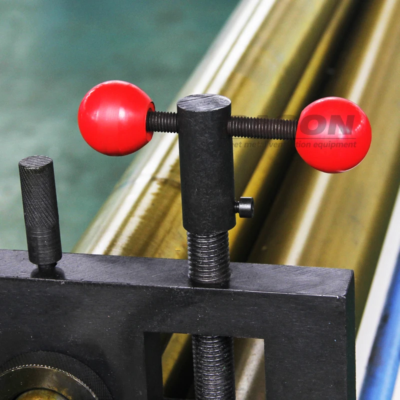 Metal Sheet Rolling Equipment Manual 3-Roller Plate Rolling Machine 1000/1300/1500mm Manual Rolling Machine