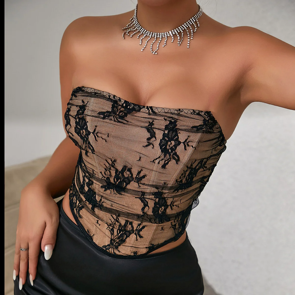 Sexy Women Lace Mesh Crop Tops Sleeveless Vest Bustier Bodyshaper Tanks Top Open Back Boned Corset Female Slim Camisole Lingerie