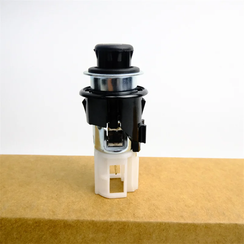 

Для VW 15-21 Skoda Octavia прикуриватель в сборе