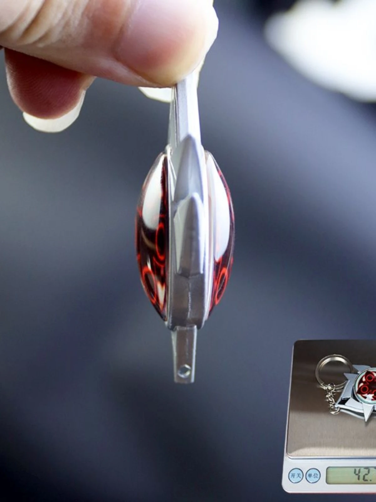 อะนิเมะ genshin impact Tartaglia พวงกุญแจคอสเพลย์เครื่องประดับแก้วโลหะประณีตประณีตแท่งไฟ ambitus