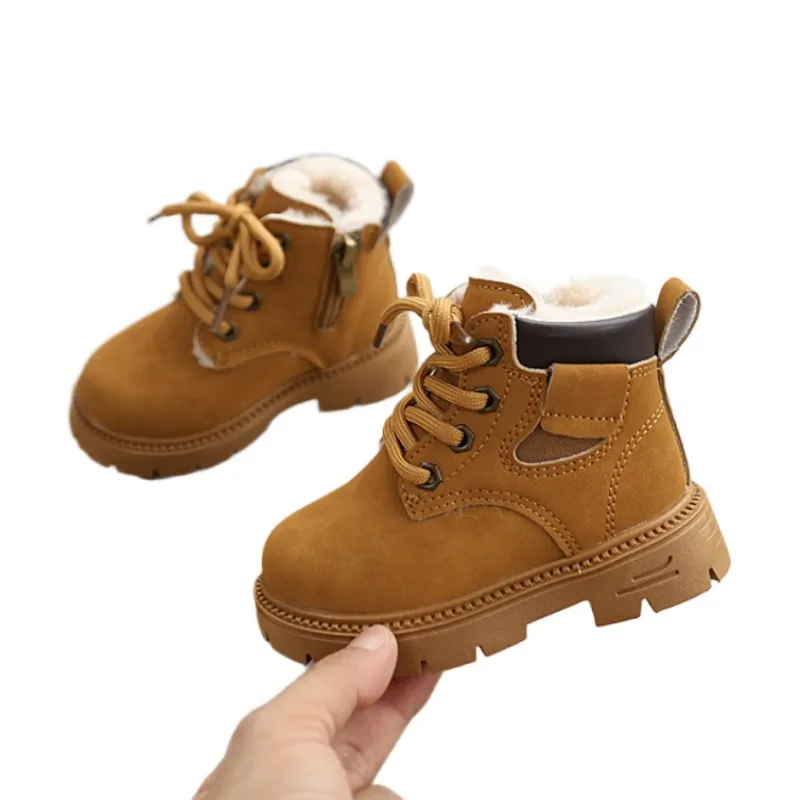 

Новые черные детские сапоги-лошади для девочек, короткие сапоги на мягкой подошве для мальчиков, зимние плюшевые теплые повседневные ботинки Размер 21-30