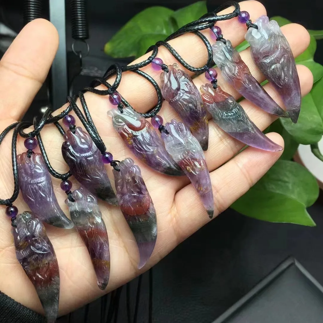 Unit One Piece Popular Sale Natural Aurora Quartz Crystal Healing Wolf Tooth Carving Pendant With Leather Rope Special For Gift