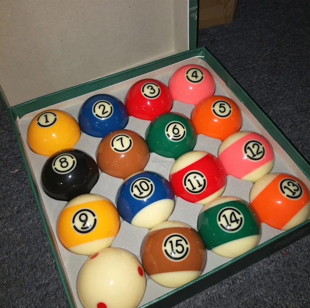 

Black Diamond Material High Quality 57.2mm Pool Billiard Ball Set TV Version