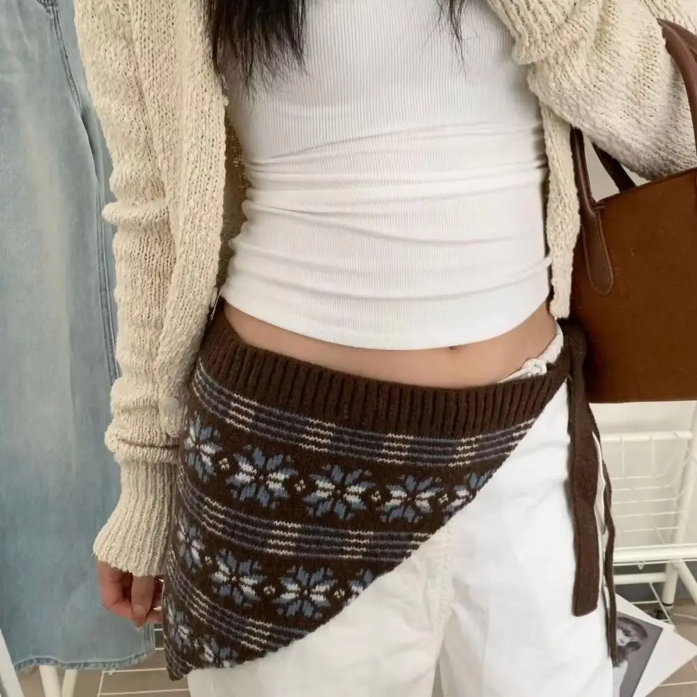 Yarn Triangle Hip Scarf Knitted Texture Vintage Style Knitted Waist Wrap Fair Isle Pattern Snowflake Pattern
