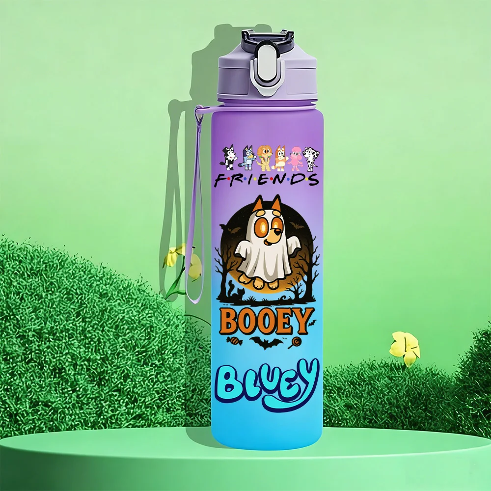 Botella de agua portátil de plástico de gran capacidad con diseño de dibujos animados de Bluey, de 750 ml, con degradado de color, para deportes al aire libre, Bluey Bingo.